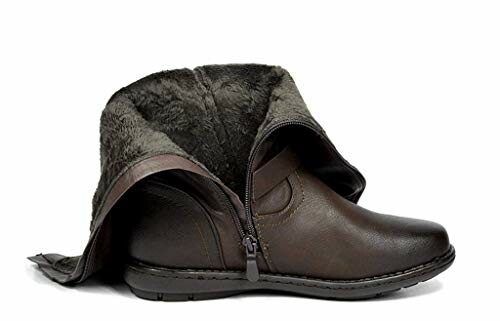 Brown winter boot with fur lining and zipper